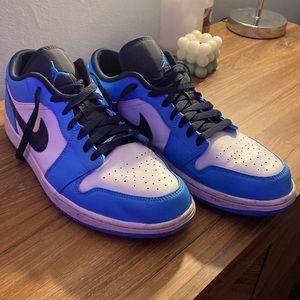 Jordan 1 UNC